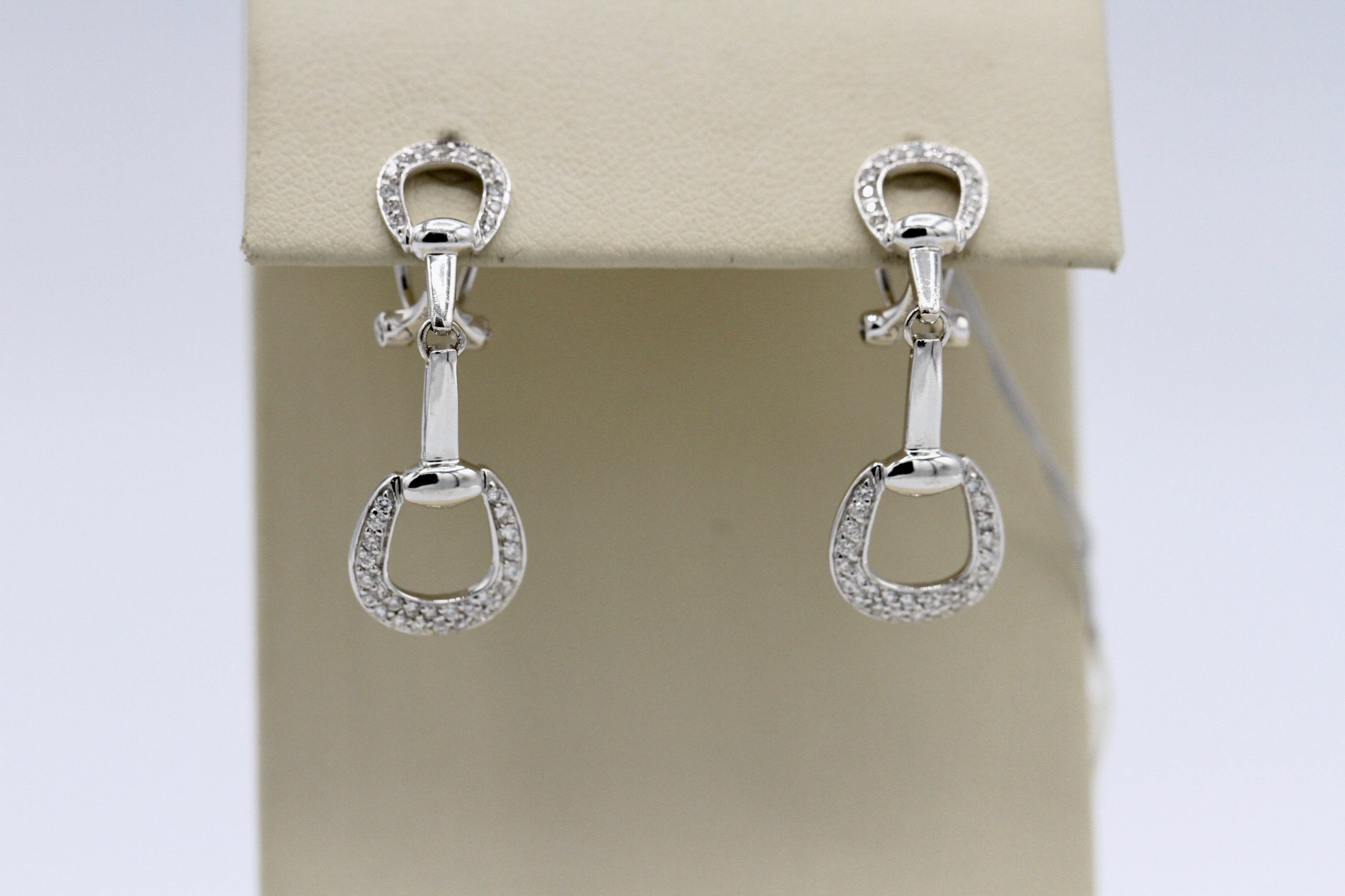 Silver horseshoes earrings