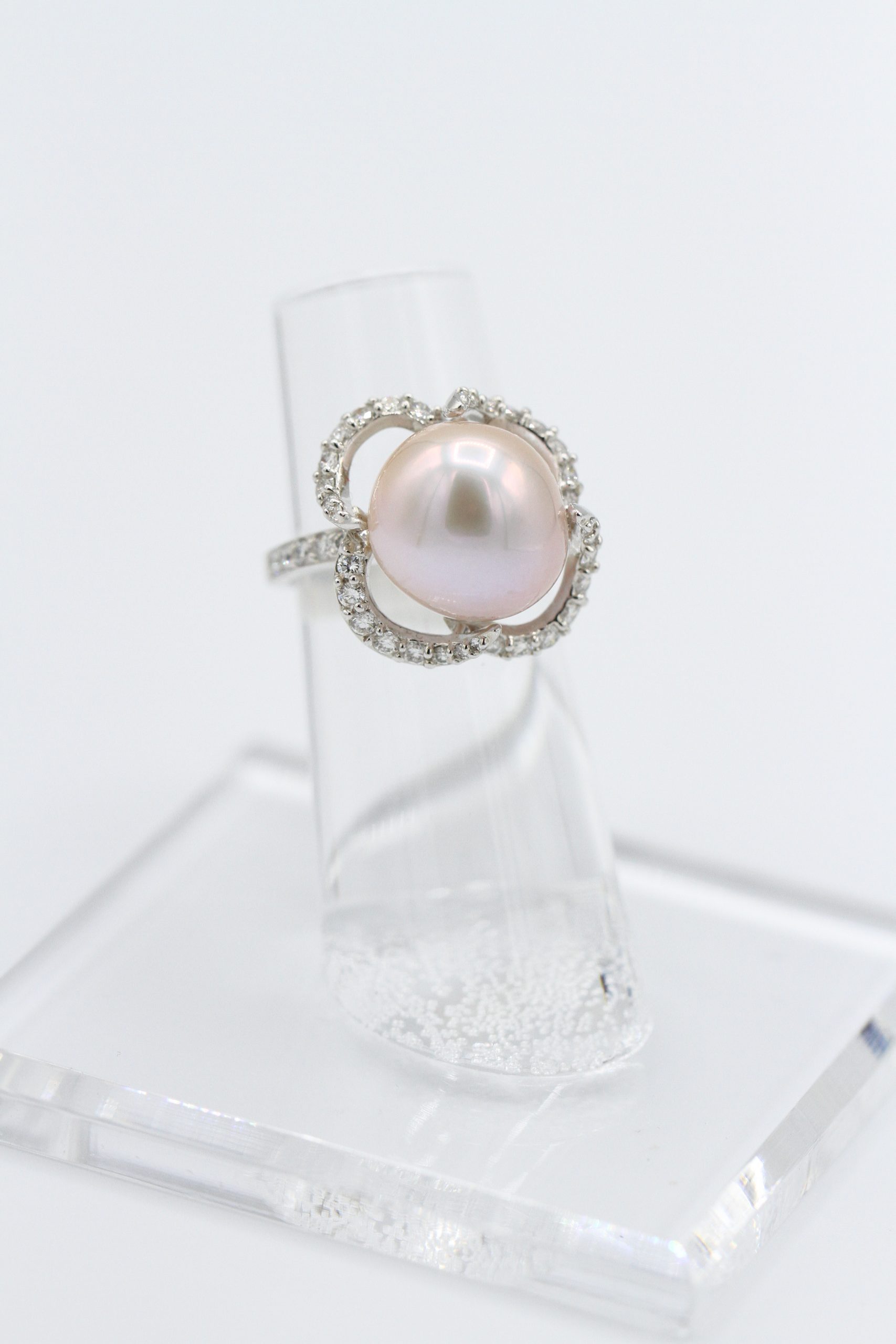 A ring with a pearl centerpiece